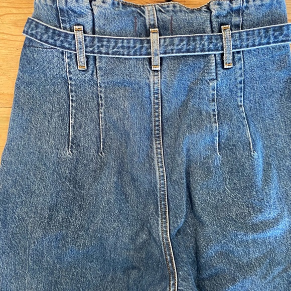 Pleated jeans with bow tie belt - Picture 5 of 7